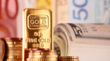 Here’s Why You Should Never Buy and Hold Gold