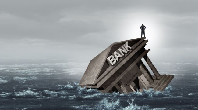 Banks Fold, Tech Holds